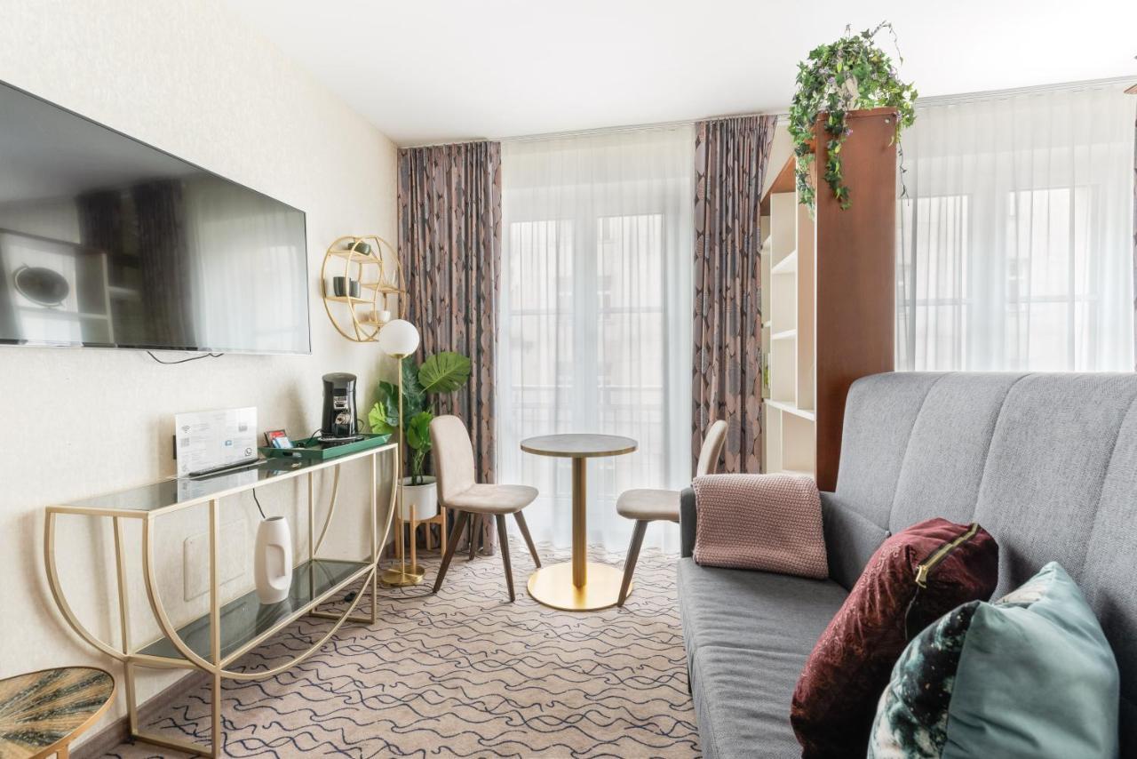 Hotel Advastay By King's